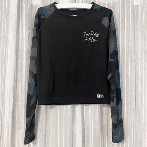 Salty Crew Cropped Rashguard